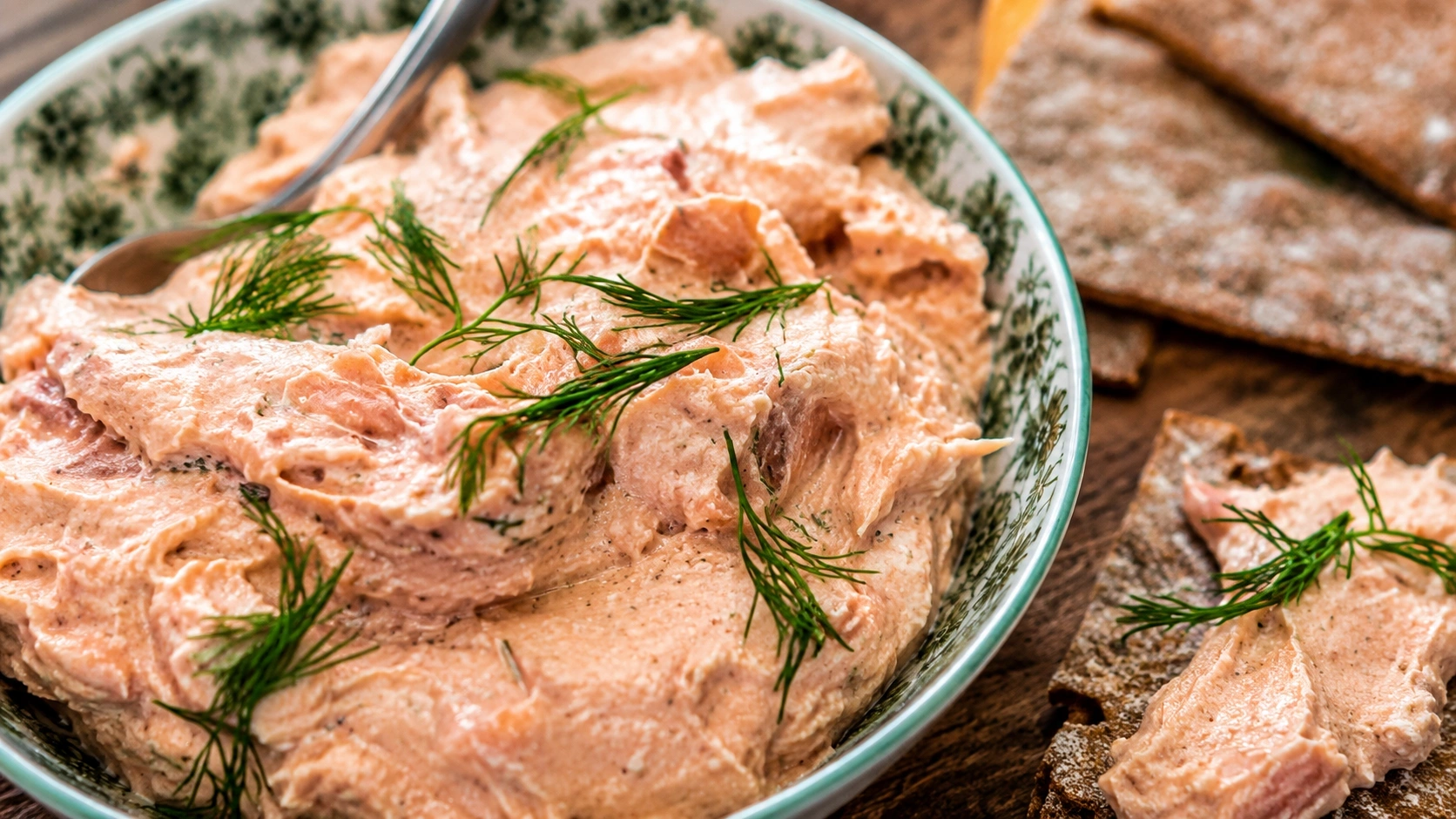 Krämig laxmousse med dill och champagne – Festlig förrätt - traditionellt Svensk Fisk & Skaldjur recept, perfekt till vardagsmiddag